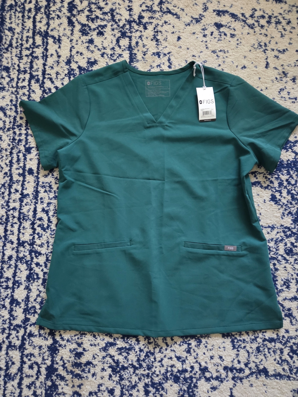 FIGS Women's V-Neck Tunic Top in Green